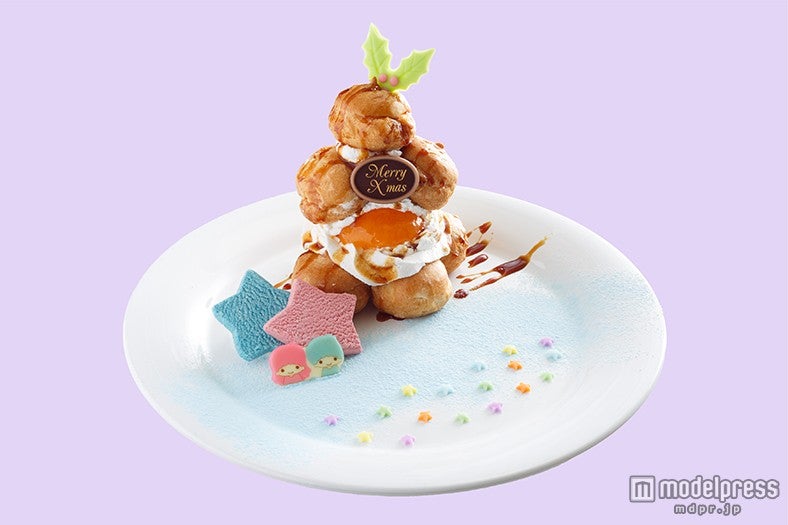 ゆめ星雲のクリスマスパーティプレート800円（C）2015 SANRIO CO．，LTD．