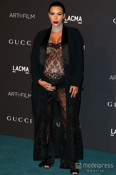 出産約1か月前のキム。WENN.com／Zeta Image