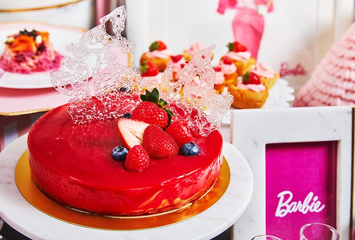 ストロベリーホリック～バービー×いちごコレクション～／画像提供：ザ ストリングス 表参道