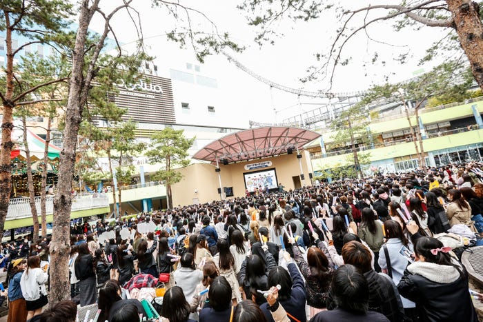 M!LK Photo by 笹森 健一(提供写真)