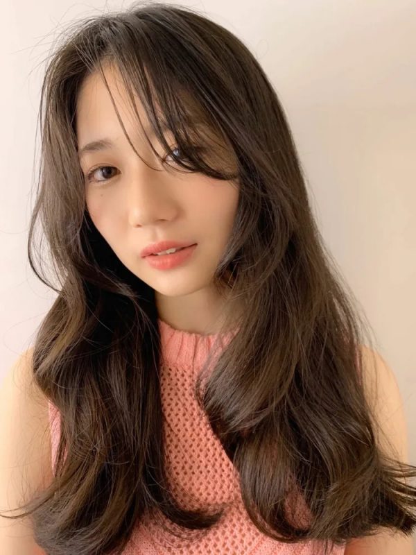 人気の韓国風ロングヘア特集 憧れの韓国美人に近付くトレンドヘアをご紹介 モデルプレス