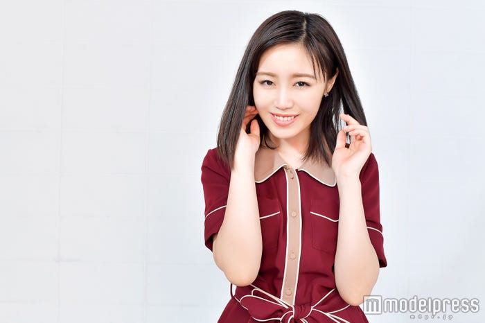 鷲尾伶菜(C)モデルプレス