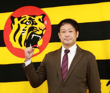 阪神 岡崎太一が2軍バッテリーコーチの就任会見で抱負 「私自身も学ばせていただきながら、選手と一緒に成長していけたら」 今季までは石川ミリオンスターズで監督