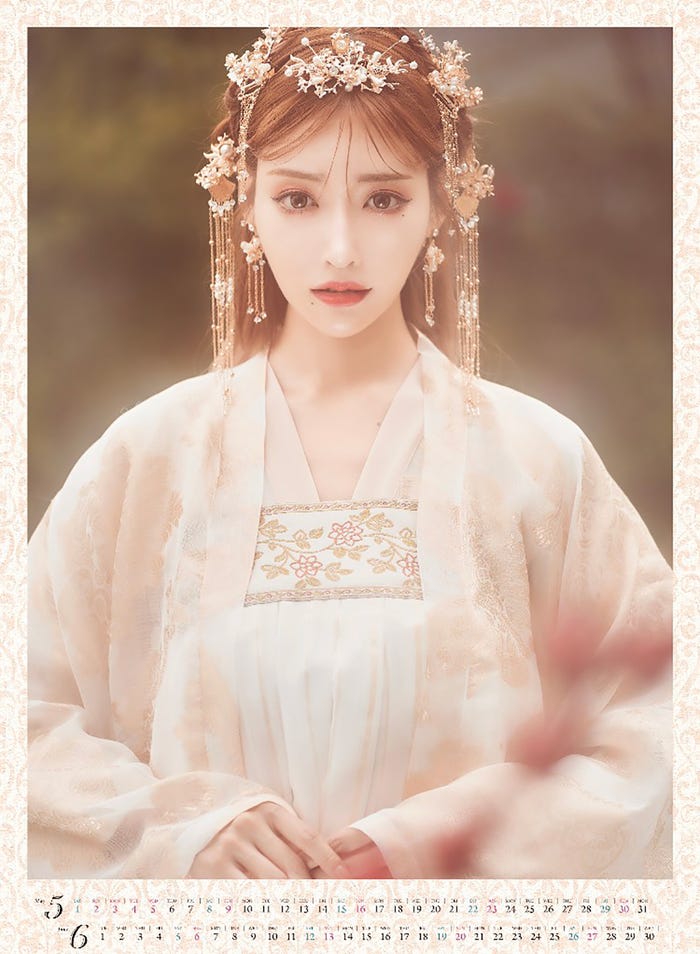 明日花キララ「KIRARA WORLD 2021」(C)主婦の友社