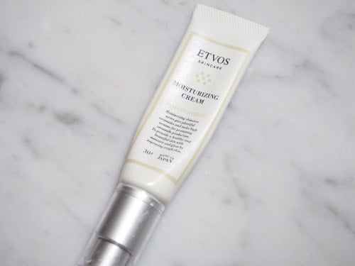 モイスチャライジングクリーム