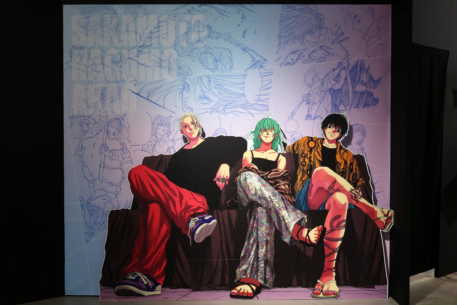 「SAKAMOTO DAYS展」東京で開幕 三つ巴のバトル＆生死を懸けた決戦…、躍動感あふれる展示エリア全貌公開