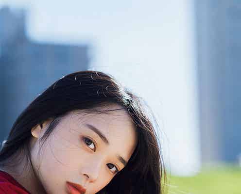 日向坂46山口陽世、“東京1人暮らし”テーマの日常表現「アップトゥボーイ」ソログラビアで初登場