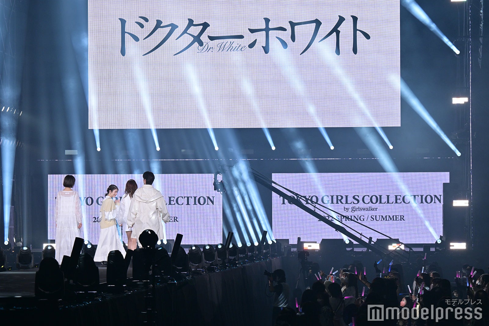 「ドクターホワイト 」ステージより（C）モデルプレス