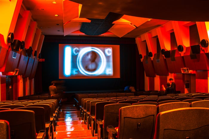 日本初！渋谷の映画館がフロアになるDJパーティ　エンドロールに名前が流れる仕掛けも／画像提供：PARTIS