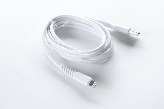 100均　ダイソー　充電・通信用