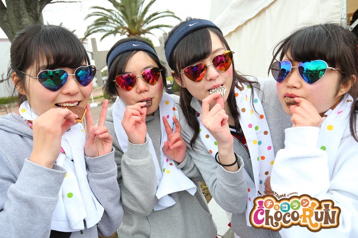 泡まみれで弾ける バブルラン がパワーアップ 夏のおもしろランイベント フェスが目白押し モデルプレス 泡まみれで弾ける バブルラン がパワーアップ 夏のおもしろランイベント フェスが目白押し モデルプレス