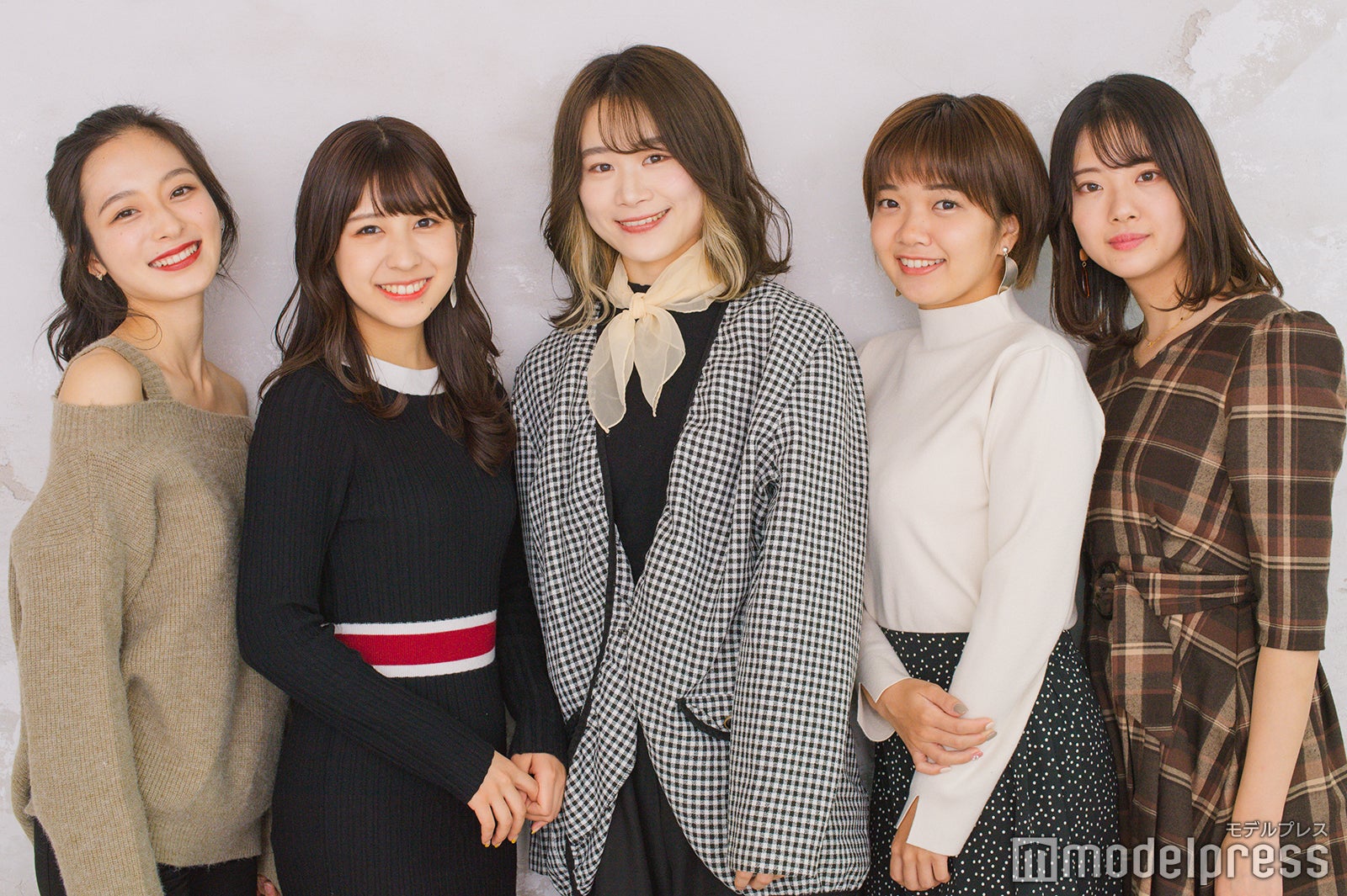 「ミス東大2020」ファイナリスト（左から）神谷明采さん、岡田美里さん、根本朱里さん、田村華子さん、山田杏奈さん（C）モデルプレス