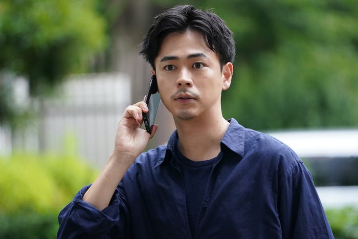 成田凌「降り積もれ孤独な死よ」第2話より(C)井龍一・伊藤翔太/講談社(C)ytv