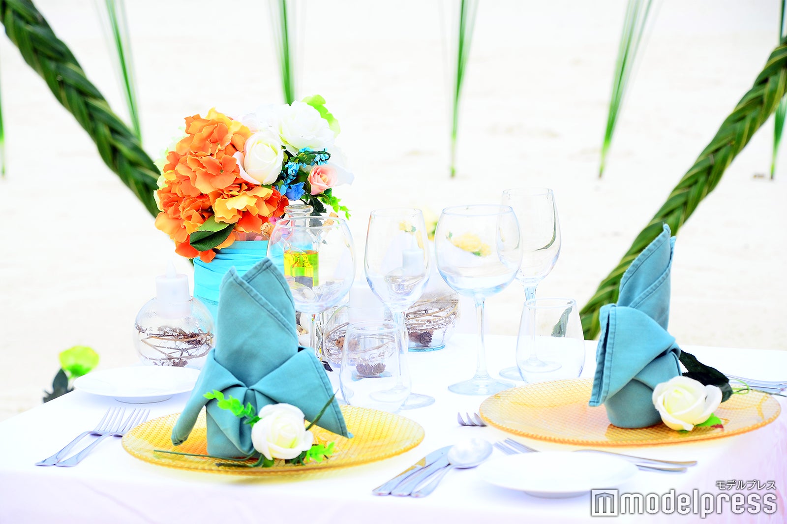 ロマンティックディナー（C）モデルプレス