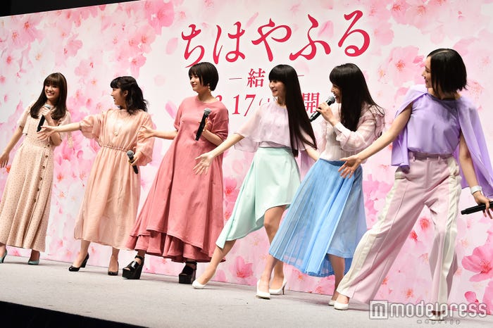 サビの振り付け/優希美青、上白石萌音、広瀬すず、かしゆか、あ~ちゃん、のっち (C)モデルプレス