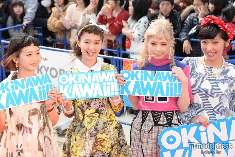 （左より）三戸なつめ、柴田紗希、瀬戸あゆみ、近藤夏子