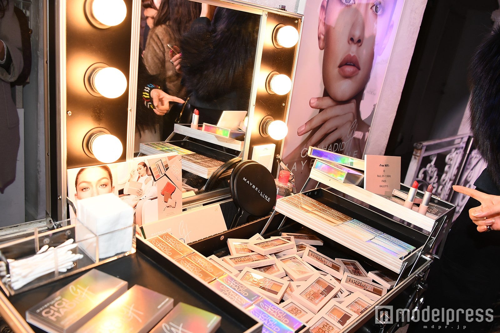  （C）モデルプレス