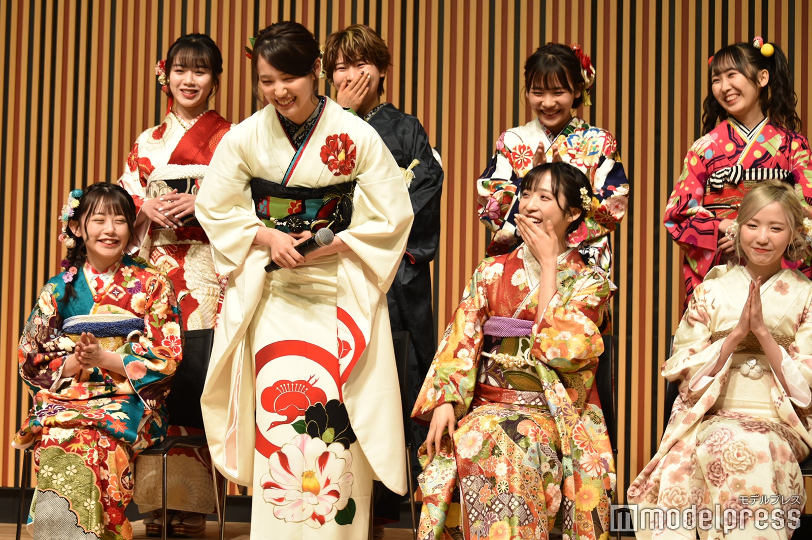 名前を言うのを忘れて笑いが起こった下尾みう （C）モデルプレス