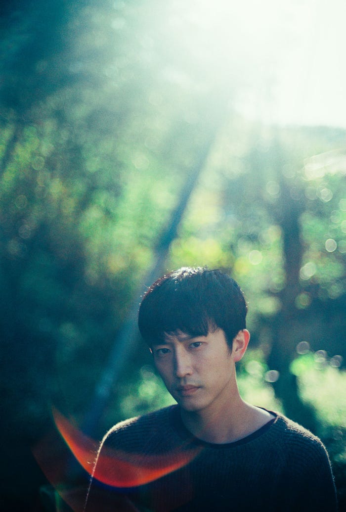 杉野遥亮「YOSUKE SUGINO CALENDAR 2025.04-2026.03」WEB限定アザーカット(画像提供:TopCoat)