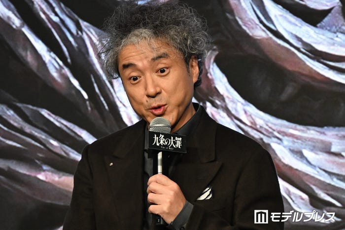 オファーを3回ためらったムロツヨシ(C)モデルプレス