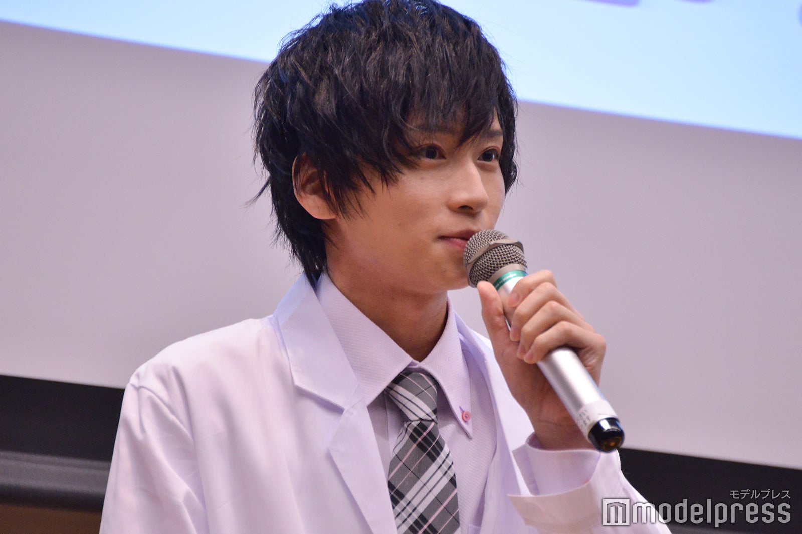 荒牧慶彦 （C）モデルプレス