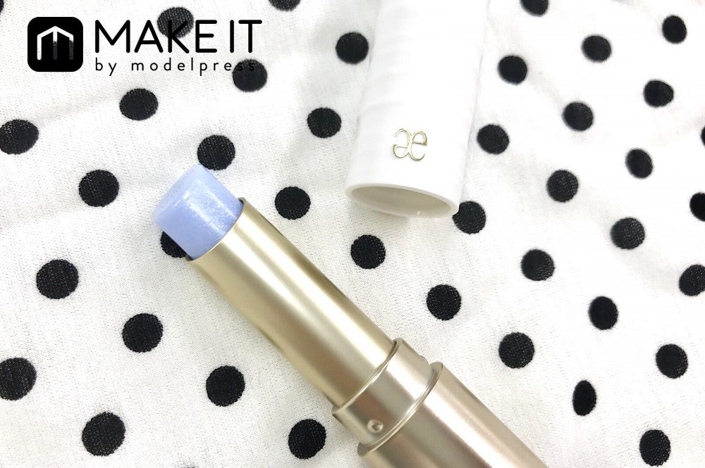 見た目も可愛いネイビー系 (C)メイクイット