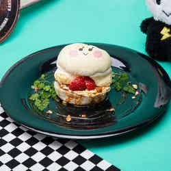 YOCHI スイーツハンバーガー税込1,540円(C)TRUZ