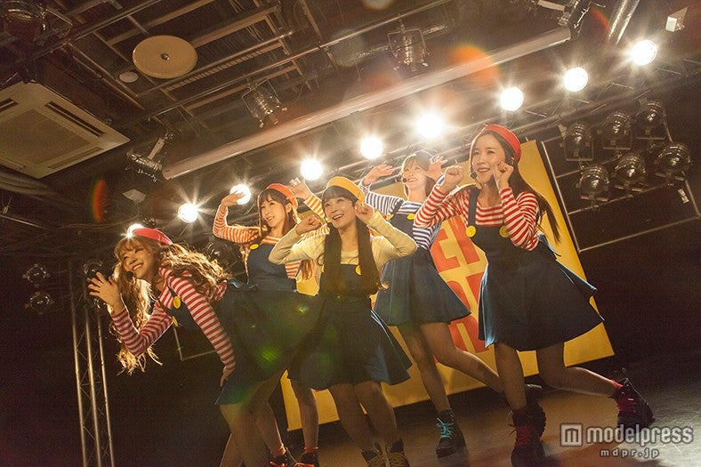 CRAYON POP