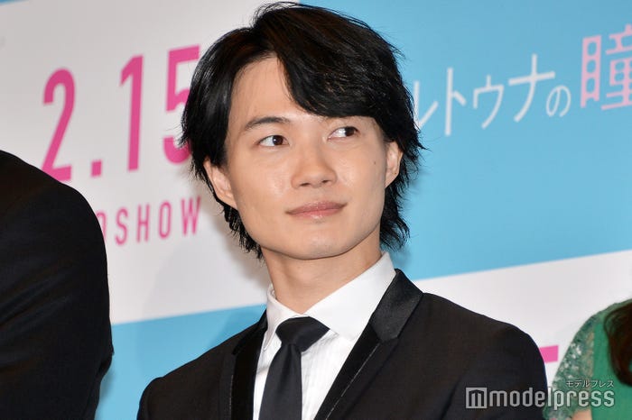 神木隆之介 裸で水浴び シーンに興奮の声 サービスショット満載の いだてん 話題 モデルプレス 神木隆之介 裸で水浴び シーンに興奮の声 サービスショット満載の いだてん 話題 モデルプレス