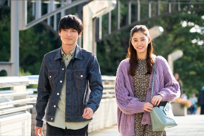 高良健吾、新木優子/「モトカレマニア」より(C)フジテレビ