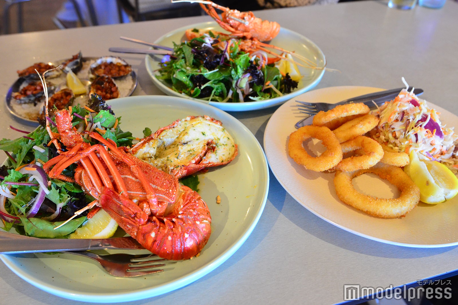 シセレロス（C）モデルプレス