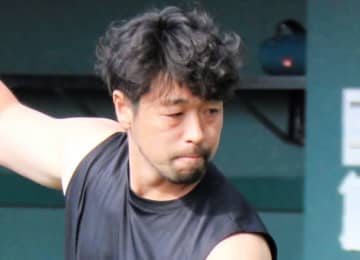 「マスター中日いっても頑張って下さい」楽天選手が中日復帰の先輩と“送別会”「素敵な3ショット」「泣いちゃう」と反響