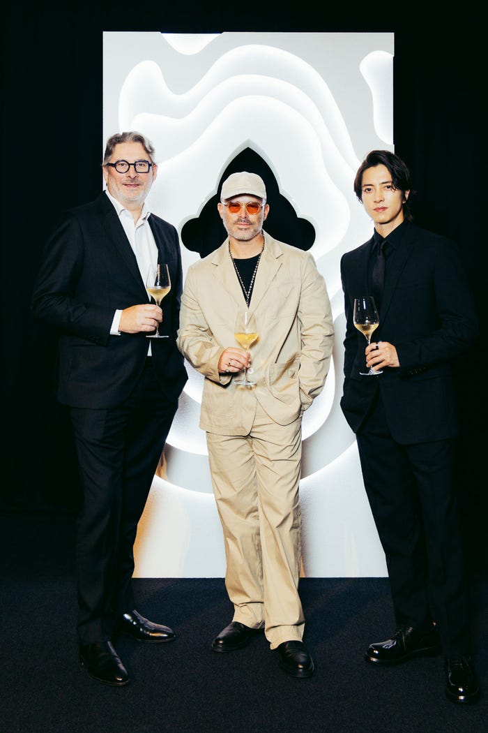 ブノワ・ゴエズ氏、ダニエル・アーシャム氏、山下智久(提供写真)