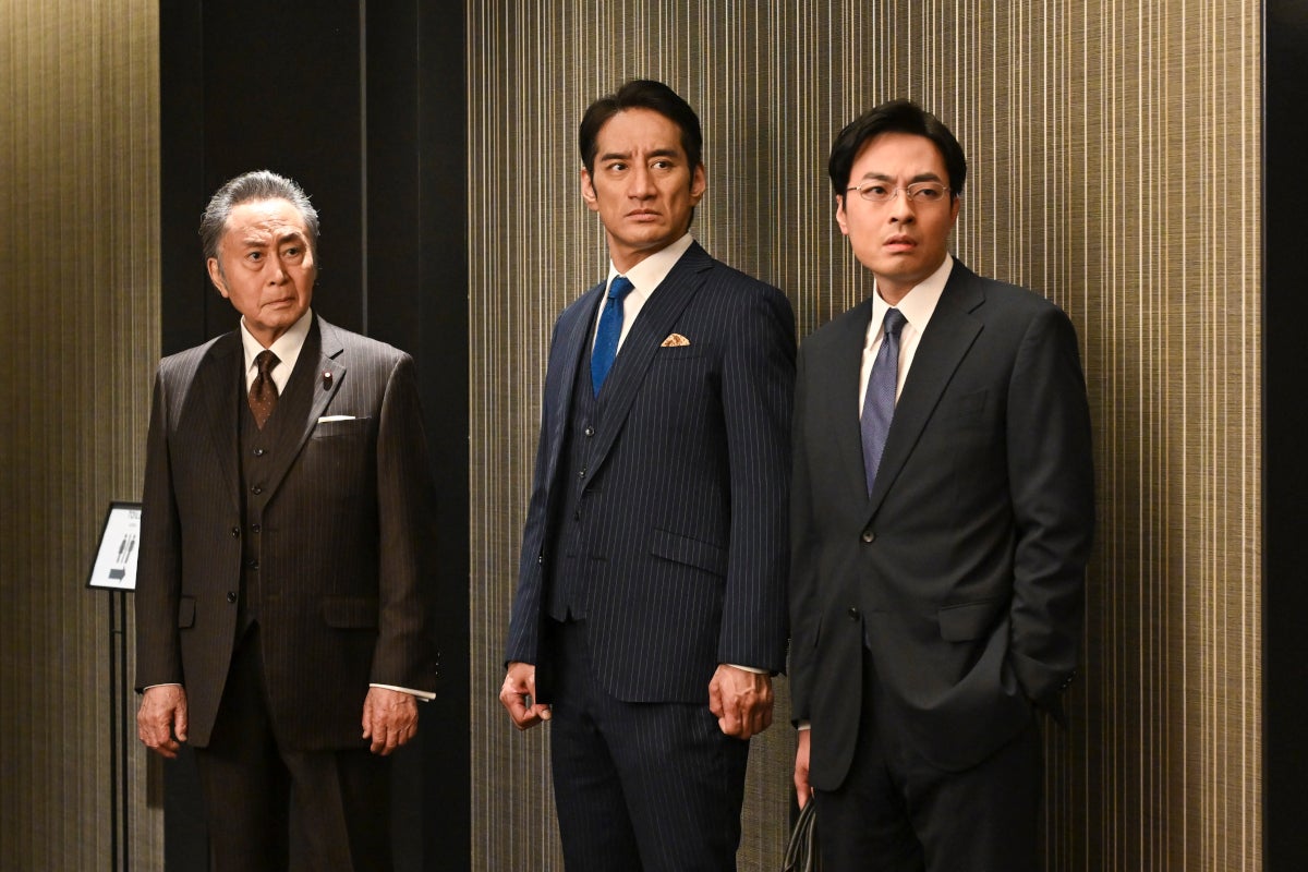 北大路欣也、谷田歩、内村遥（C）TBS