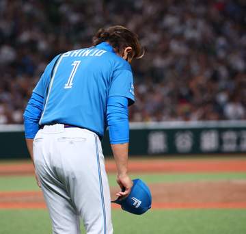 日本ハム・新庄監督 試合後の姿にファン感動「ボスの姿、素敵」「尊敬します」相手チームに敬意も