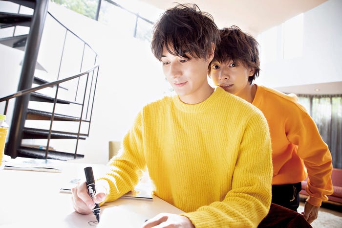 舞台「おそ松さん on STAGE ~SIX MEN’S SHOW TIME 3~」特集より/「CanCam」1月号(2019年11月22日発売)より(提供写真)