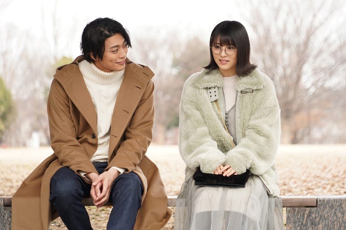 東啓介、浜辺美波「ウチの娘は、彼氏が出来ない!!」第5話より(C)日本テレビ