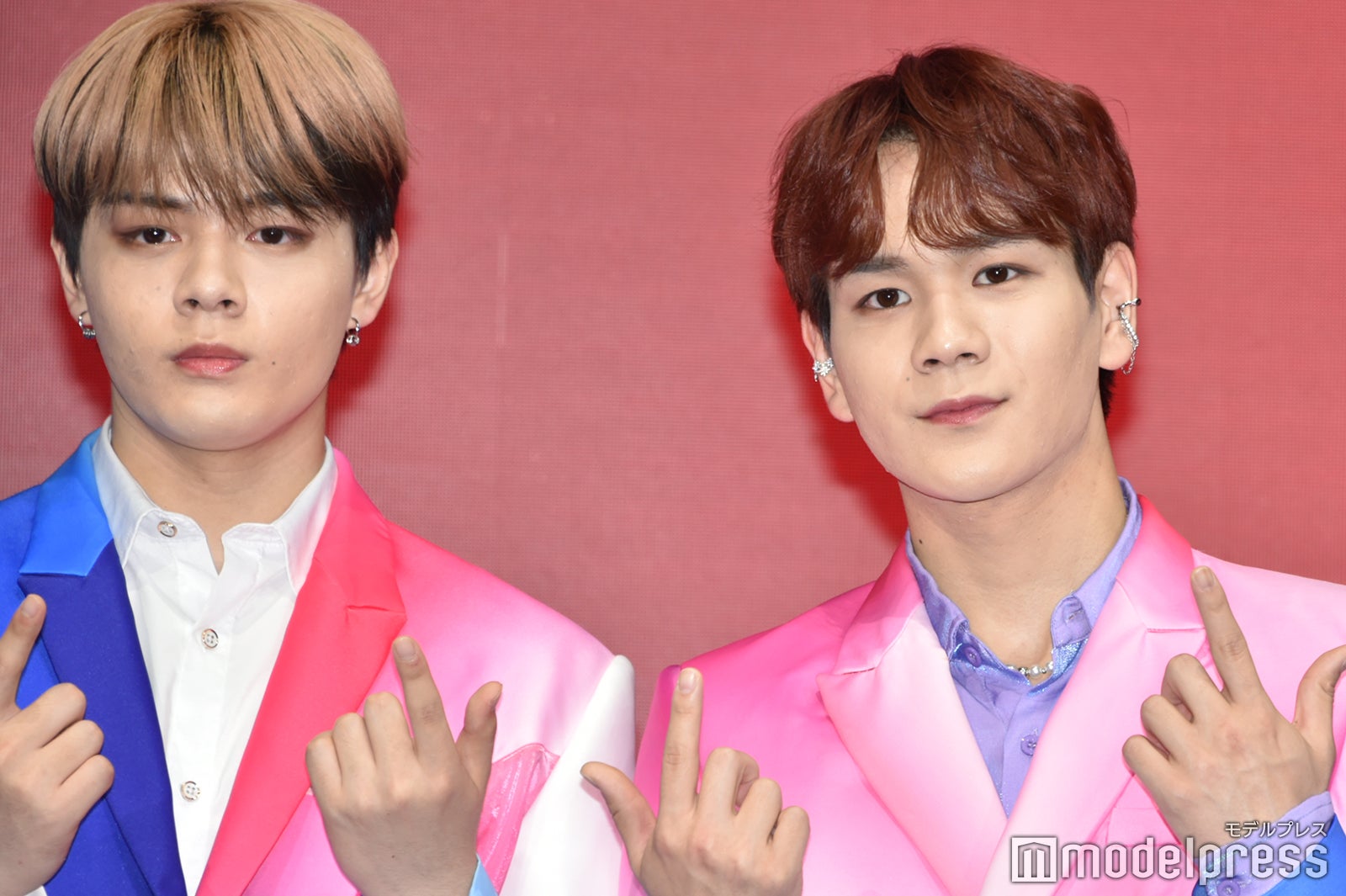 鶴房汐恩、豆原一成（C）モデルプレス