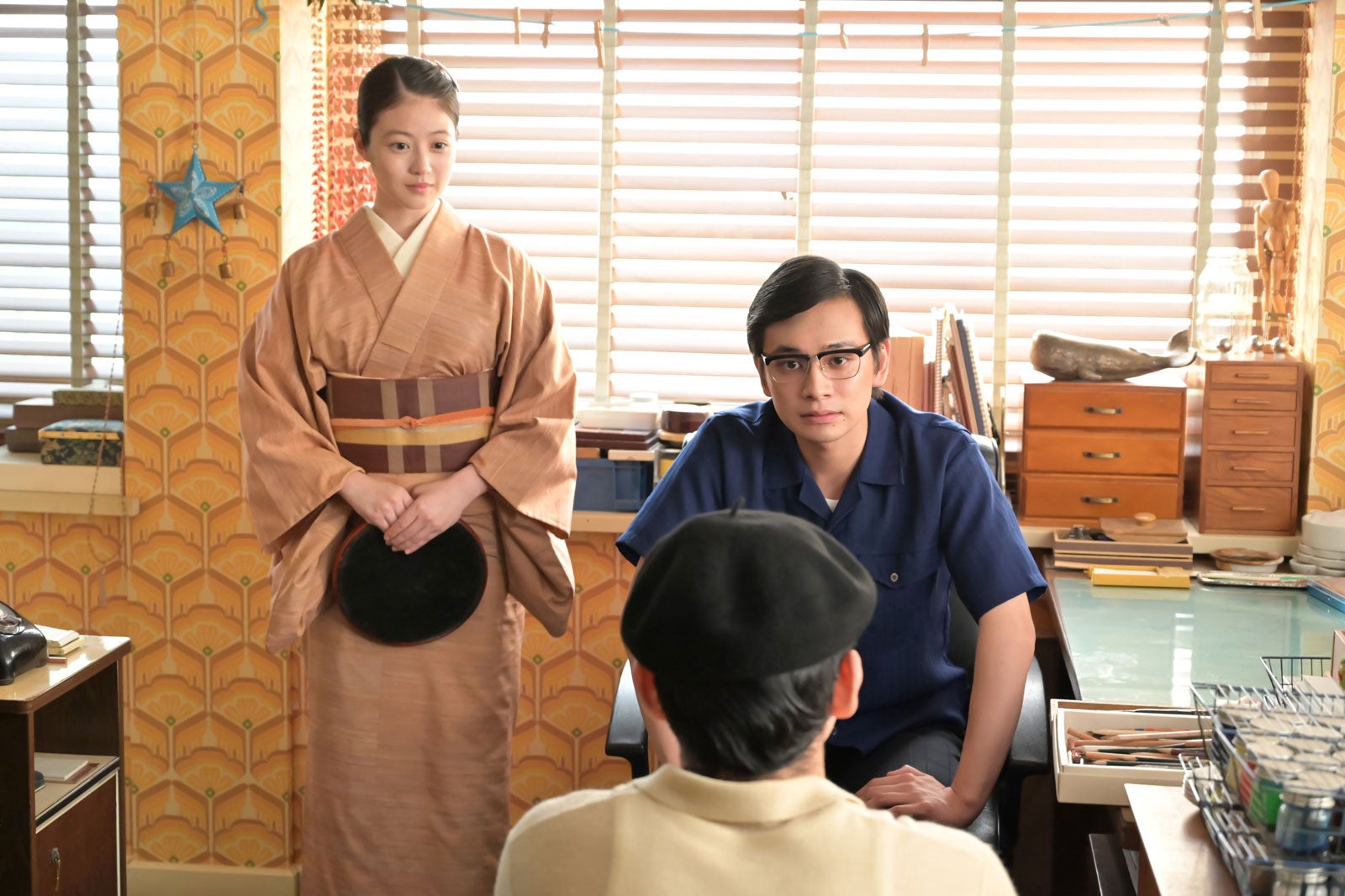 【あんぱん 第114話あらすじ】嵩、漫画懸賞で大賞受賞 柳井家に訪ねてきた人物とは