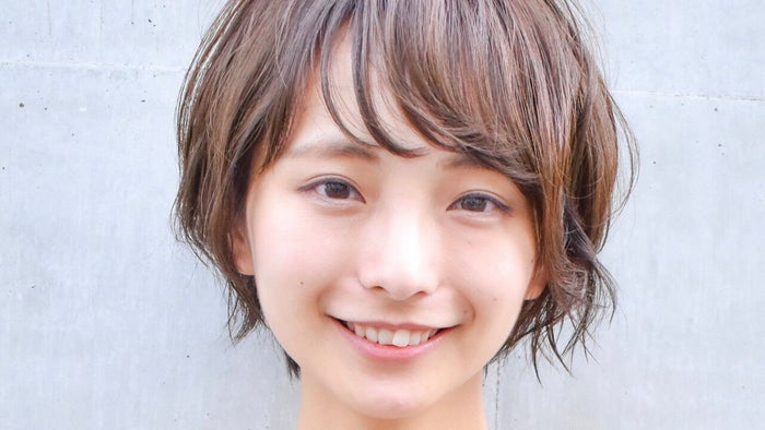 丸顔さん向け 小顔見え 似合わせヘアをご紹介 モデルプレス