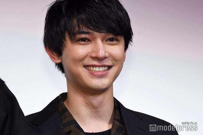 吉沢亮(C)モデルプレス