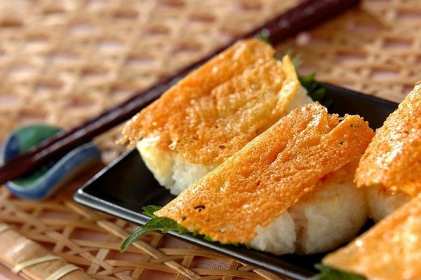 めんたいチーズ焼きおにぎり