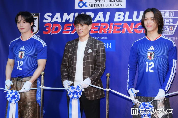 與那城奨、宮本恒靖会長、池崎理人(C)モデルプレス