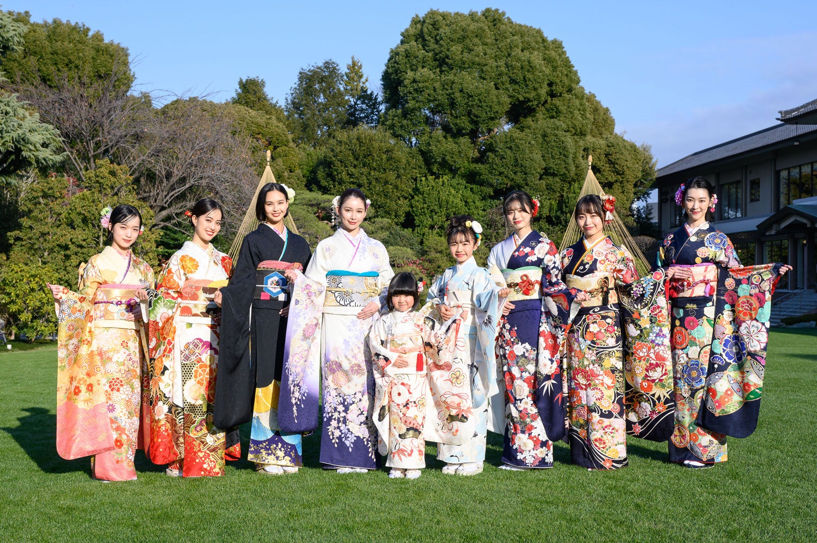 早瀬憩、新関碧、白河れい、結城モエ、永尾柚乃、浅田芭路、紺野彩夏、其原有沙、桜井凜（提供写真）