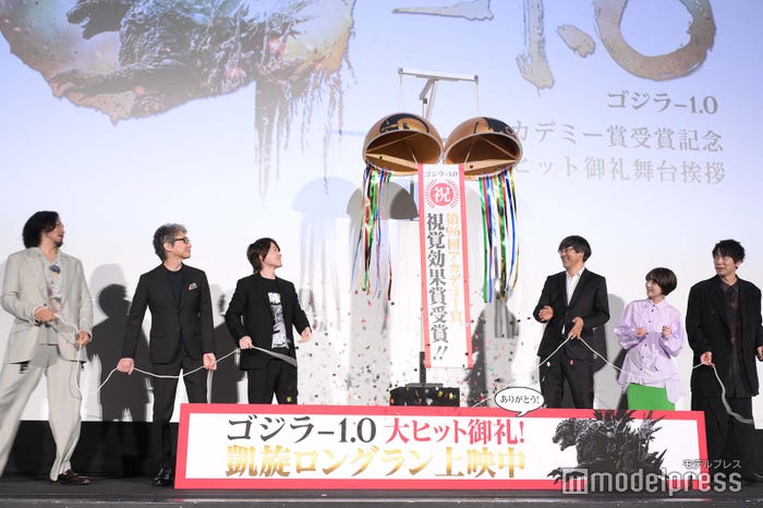 青木崇高、吉岡秀隆、神木隆之介、山崎貴監督、浜辺美波、佐々木蔵之介(C)モデルプレス