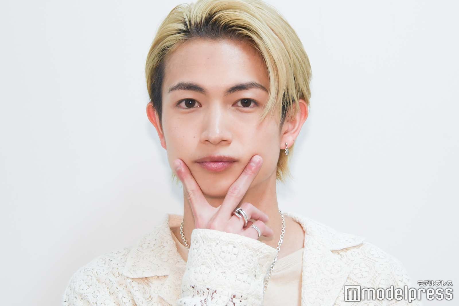 綱啓永（C）モデルプレス