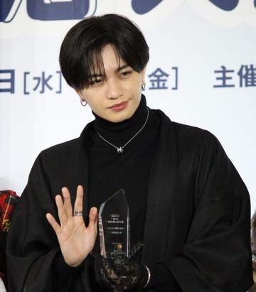 ケンティー節連発「数ある星々の中で僕という星を推していただき感謝」中島健人が第1回日本推し活大賞受賞