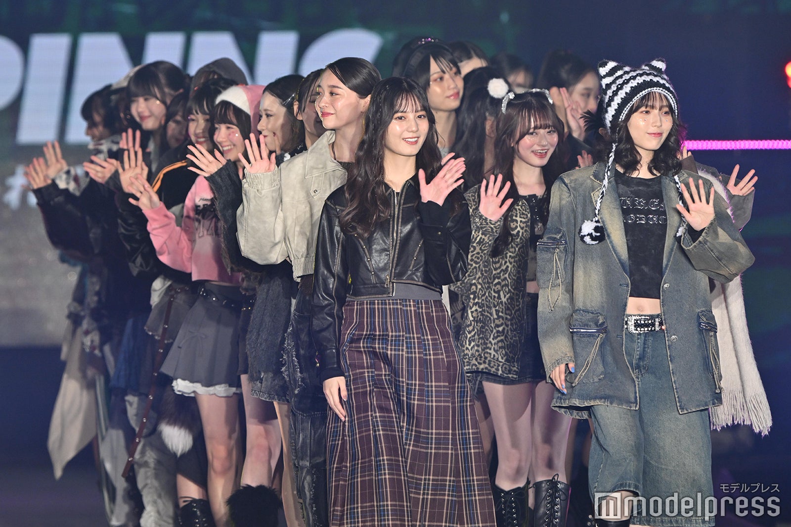 「Seventeen」ステージ（C）モデルプレス