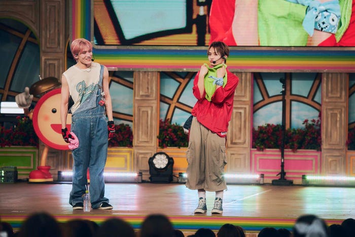 DXTEEN(C)LAPONE Entertainment