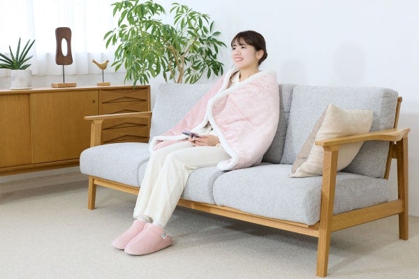 8層構造で超本気のあったか仕様！ ルームスリッパ「履くスーパーゴリラのハグ」が登場